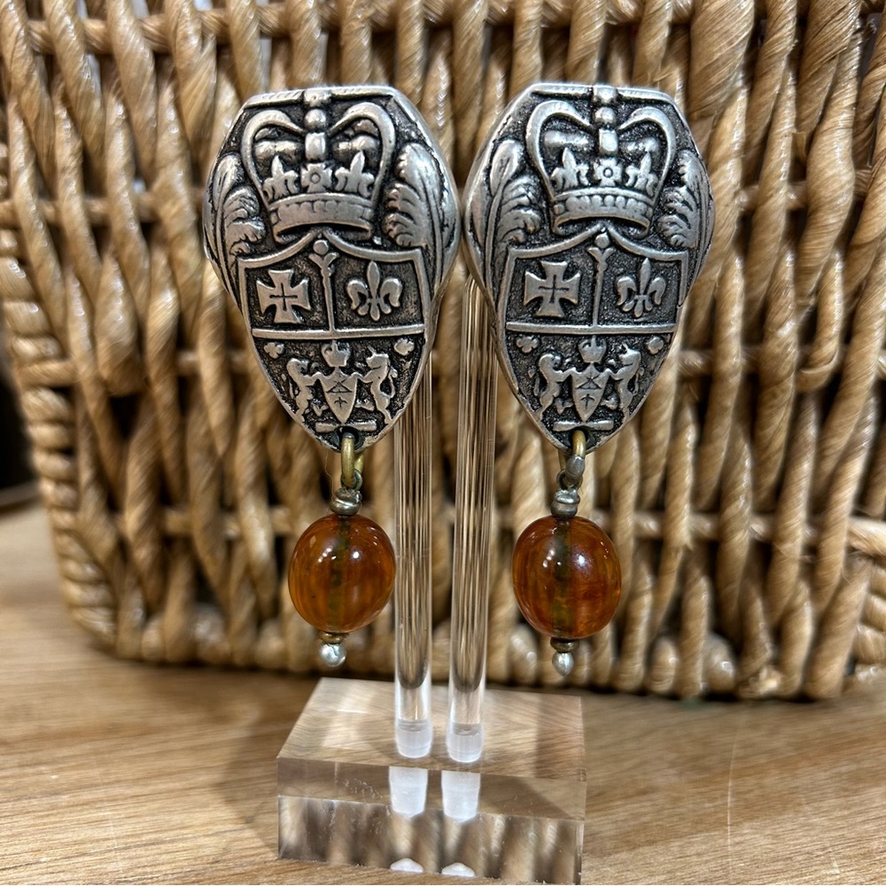 AMAZING STATEMENT 80’s CREST EARRINGS